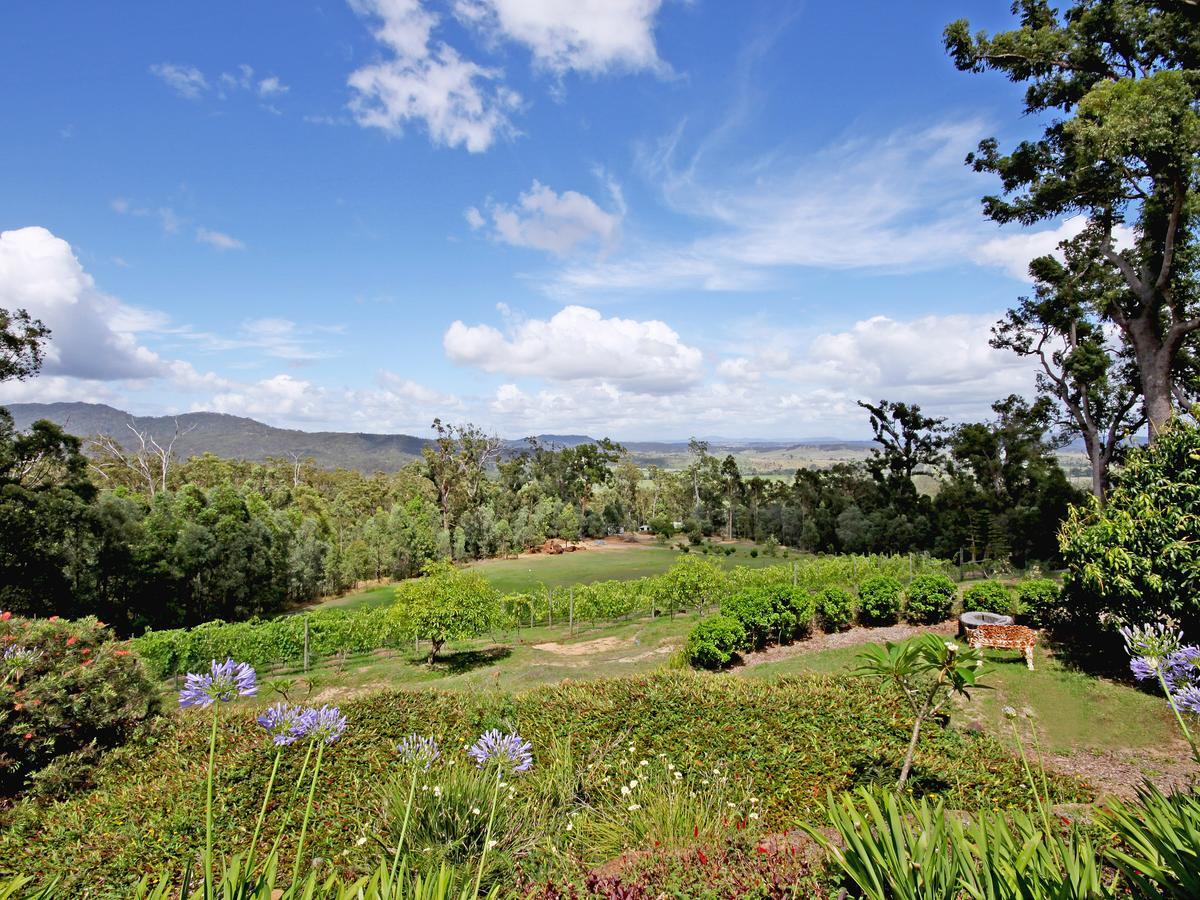 วัลลาบายริดจ์รีทรีท Bed & Breakfast ภูเขาแทมโบรีน ภายนอก รูปภาพ
