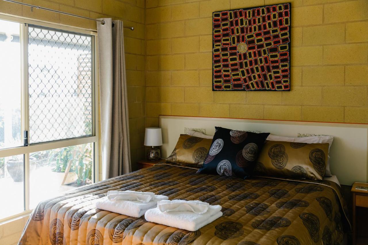 วัลลาบายริดจ์รีทรีท Bed & Breakfast ภูเขาแทมโบรีน ภายนอก รูปภาพ